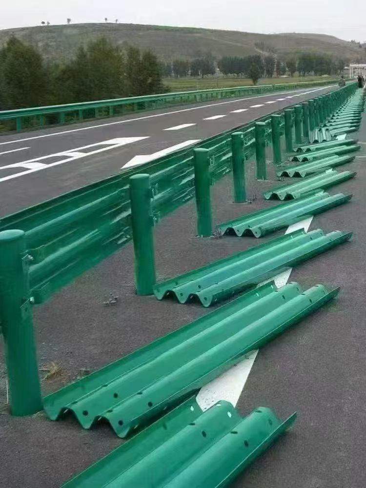 日照波形护栏